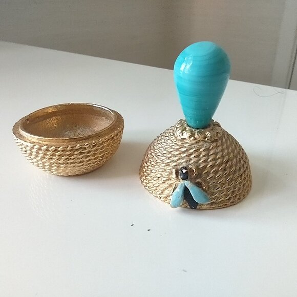 Vintage Florenza Small Gold Tone Turquoise Bee Wasp Jewelry Trinket Box Signed - Picture 8 of 12